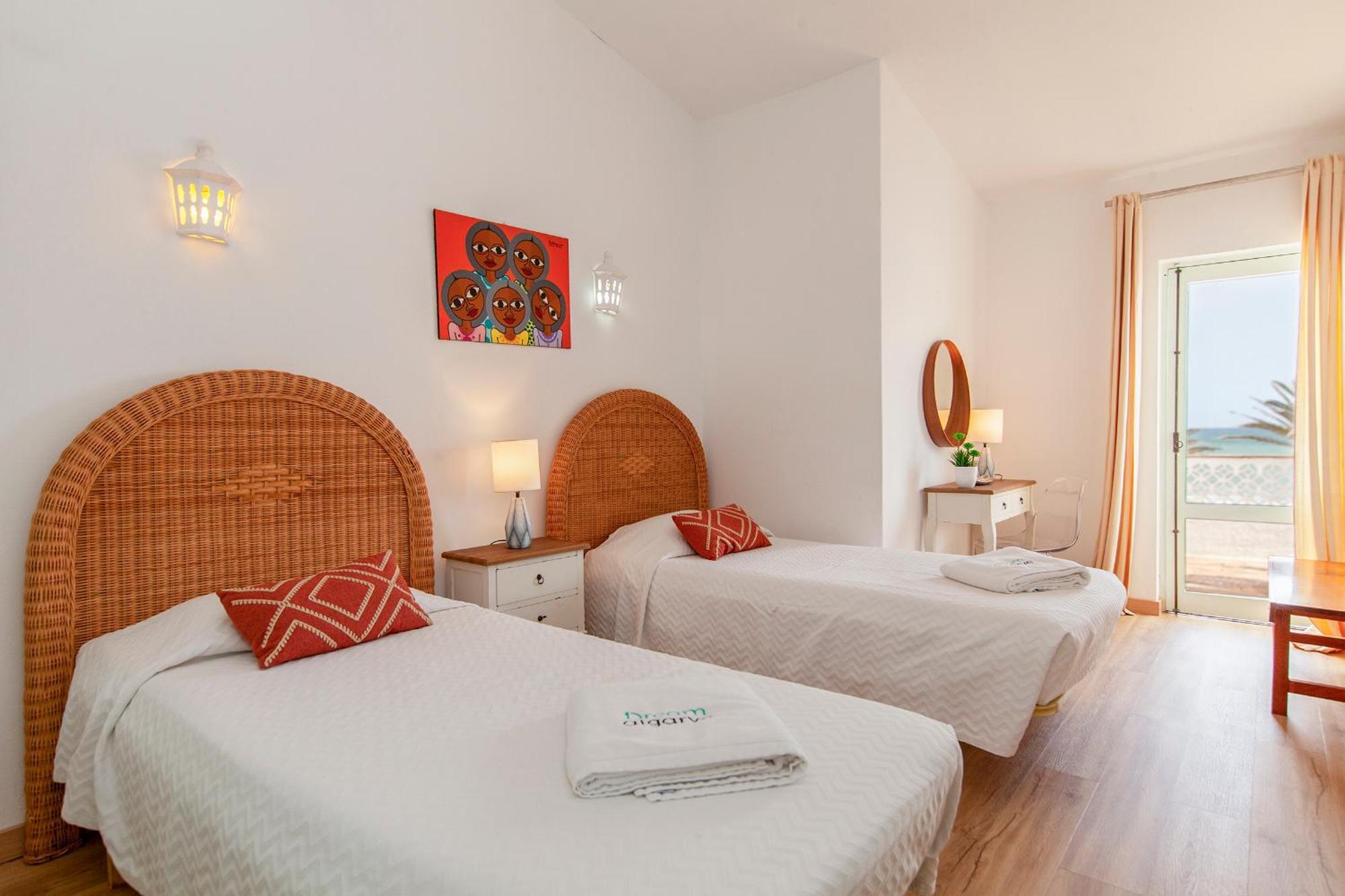 B86 - Beachline Apartment In Luz Εξωτερικό φωτογραφία
