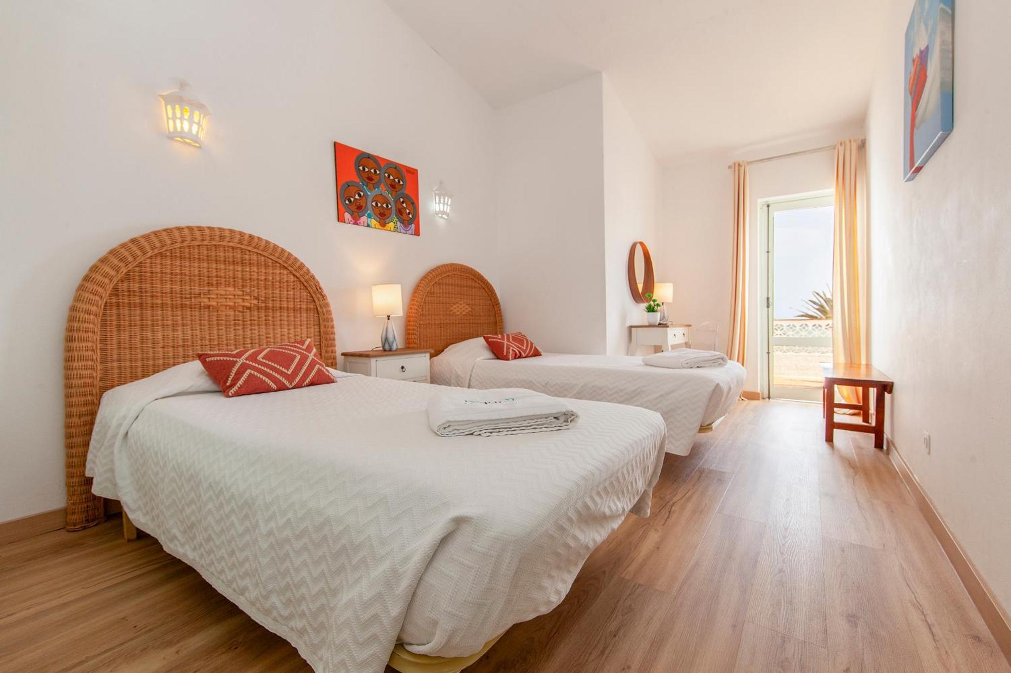 B86 - Beachline Apartment In Luz Εξωτερικό φωτογραφία